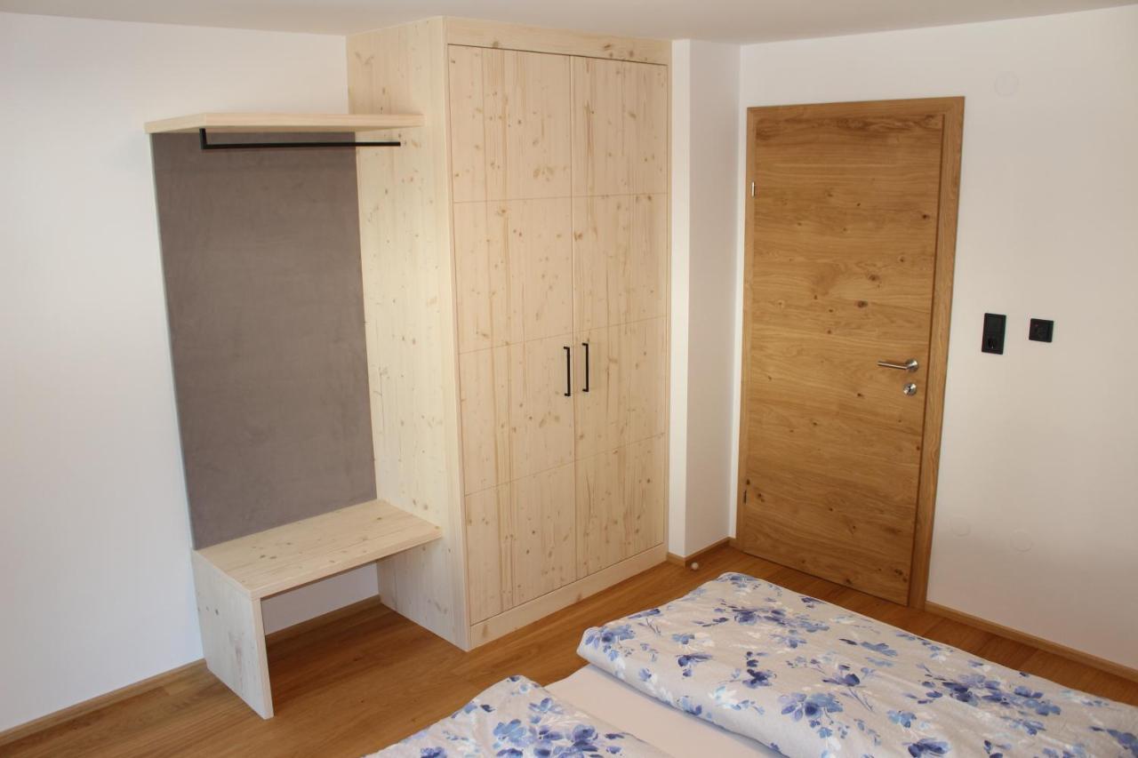 Ferienhaus Gschwandtl ไคลนาร์ล ภายนอก รูปภาพ