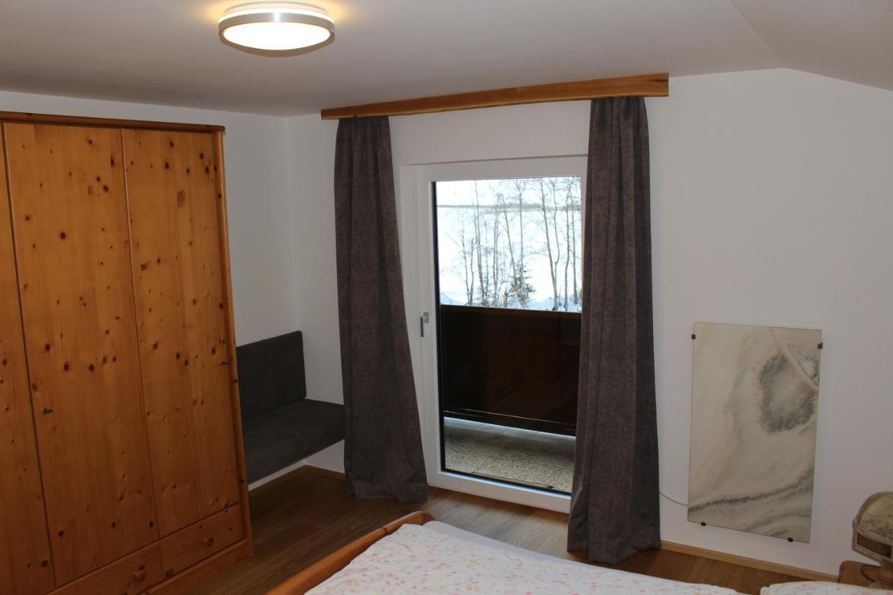 Ferienhaus Gschwandtl ไคลนาร์ล ภายนอก รูปภาพ
