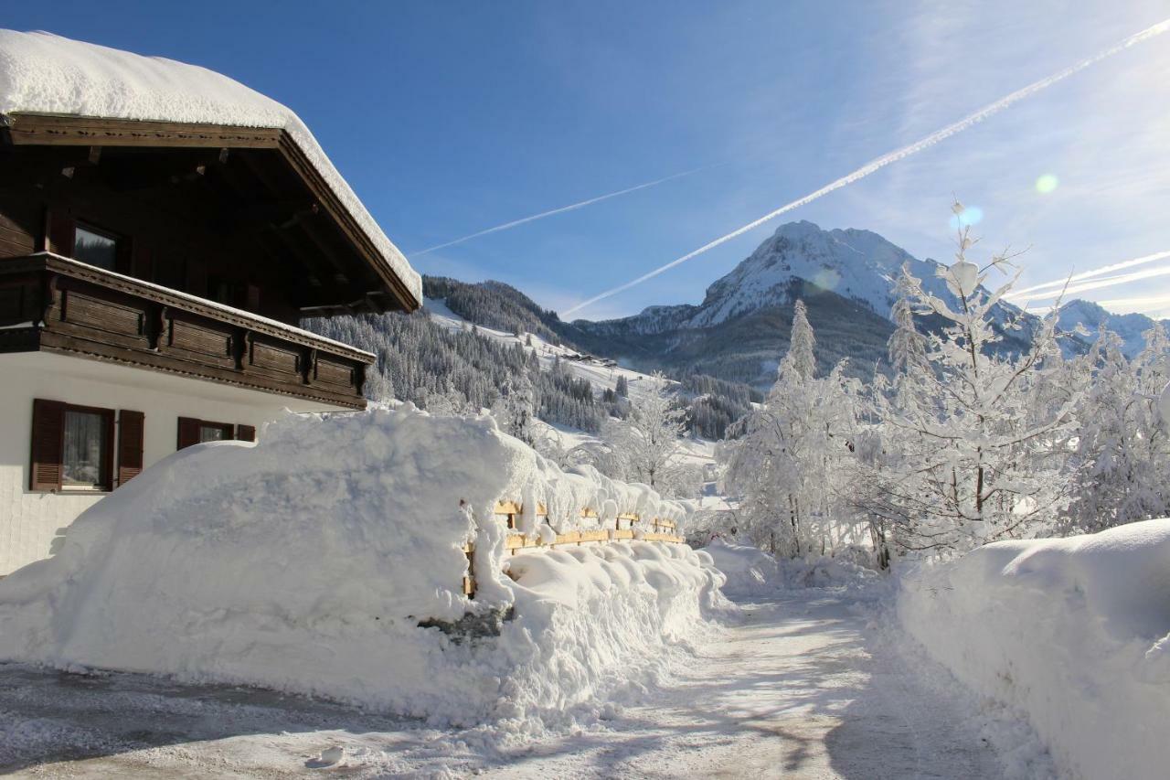 Ferienhaus Gschwandtl ไคลนาร์ล ภายนอก รูปภาพ